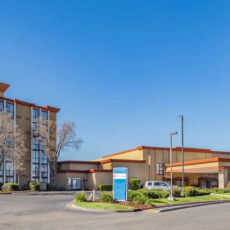 Wyndham Sacramento Hotel Exterior photo