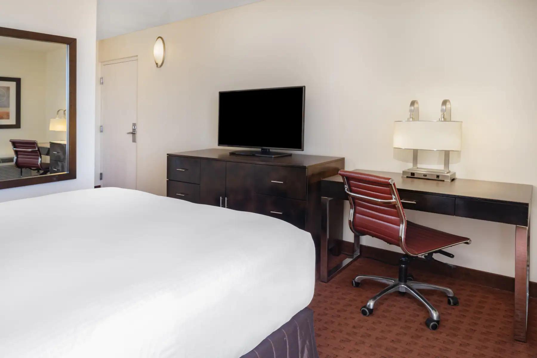 Wyndham Sacramento Hotel Carmichael Exterior photo